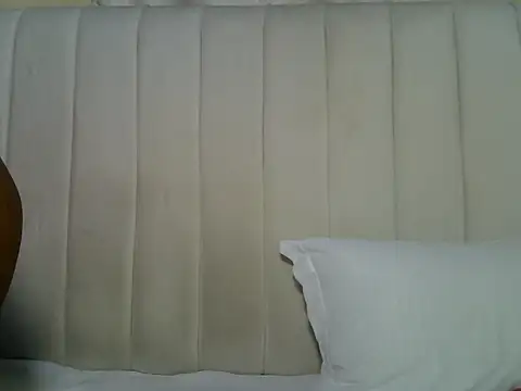 Queen loveer online show from October 2025 04:59:02 PM