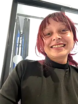 Snapshot of bombom_6 chatting on November 2025 05:13:01 PM bombom 6 online show from November 2025 05:13:01 PM