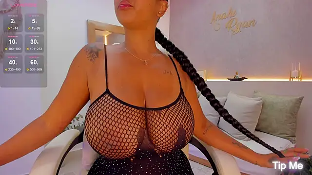 anahi ryan  online show from March 2025 05:18:01 PM