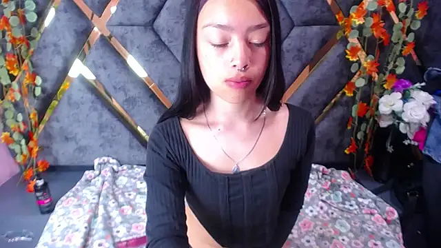 Sofia Mirandaa18 online show from January 2025 12:51:02 PM