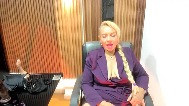Snapshot of AnastasiaTaylor_ chatting on February 2025 09:54:01 AM AnastasiaTaylor online show from February 2025 09:54:01 AM