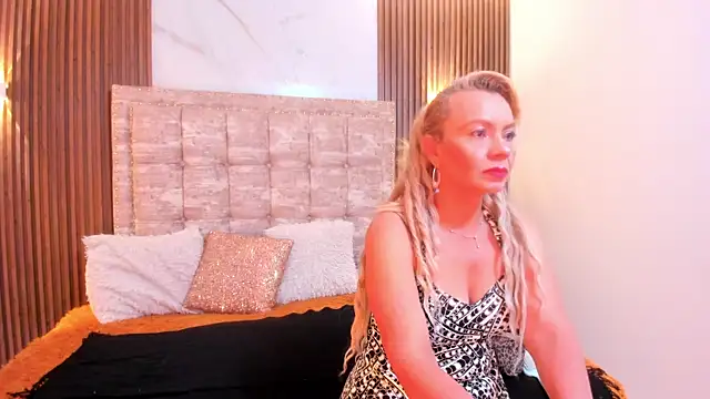 Snapshot of AnastasiaTaylor_ chatting on September 2025 03:29:01 AM AnastasiaTaylor online show from September 2025 03:29:01 AM