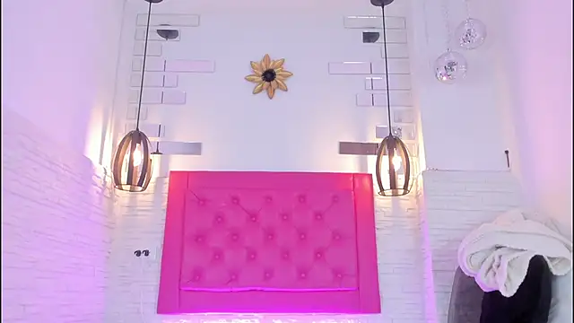 mia six66 online show from February 2025 11:38:02 AM