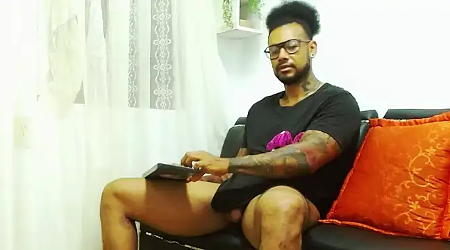 LewisStrong online show from January 2025 11:02:02 AM