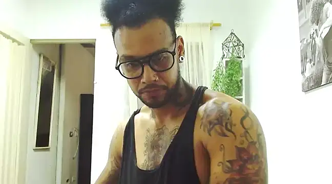 LewisStrong online show from February 2025 07:33:01 PM