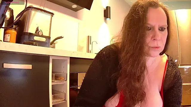 Endrocleia online show from December 2025 11:25:02 PM