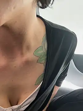 myloveforyouu online show from March 2025 10:37:02 PM