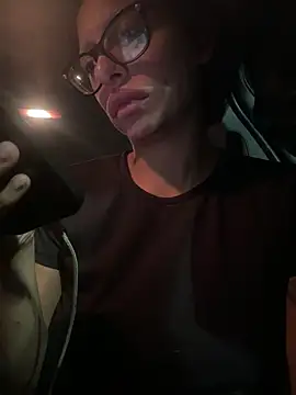 myloveforyouu online show from September 2025 02:00:02 AM