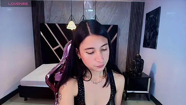 lizzyluk ch online show from February 2025 05:11:02 PM