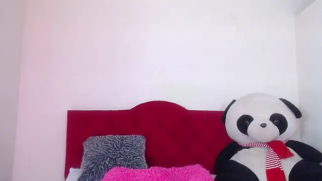 Luluu 08 online show from February 2025 04:59:01 PM