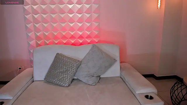 MariaHerrera  online show from March 2026 08:27:02 PM