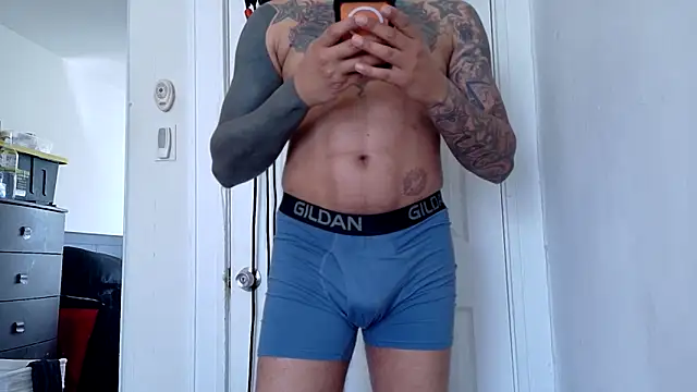 WyattBBC online show from April 2026 03:23:01 PM