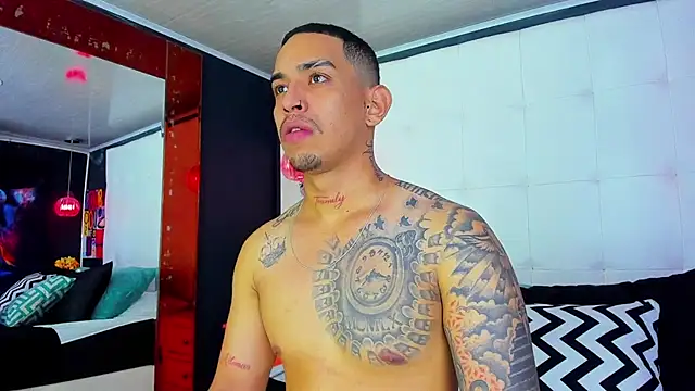 Damian09  online show from December 2024 03:43:01 AM