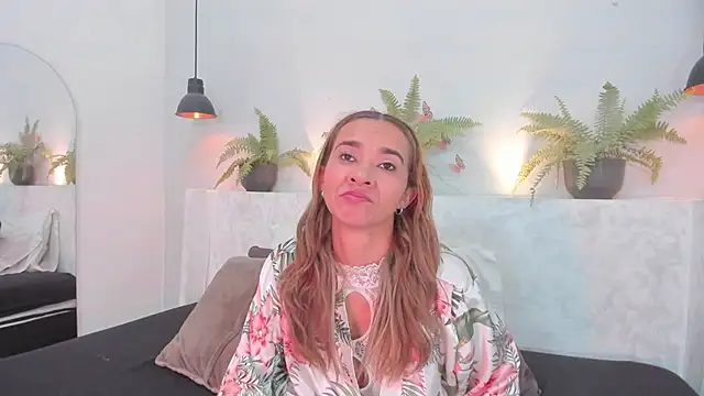 penelope handaos online show from March 2025 06:38:02 AM