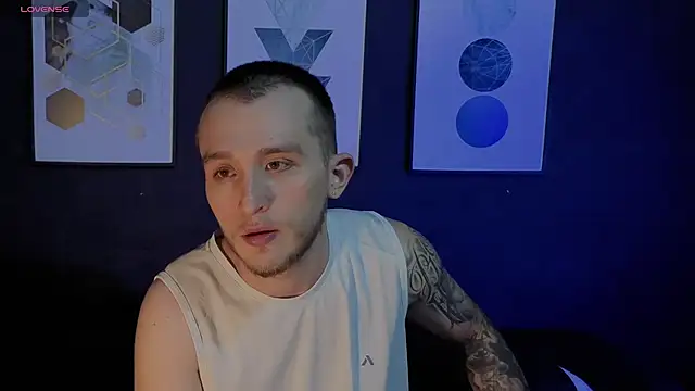 Dylanwhite23  online show from February 2026 11:36:02 PM