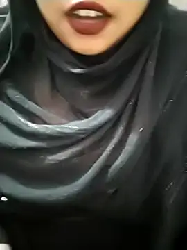 Snapshot of Indian-Nazia chatting on January 2025 12:42:01 PM Indian-Nazia online show from January 2025 12:42:01 PM