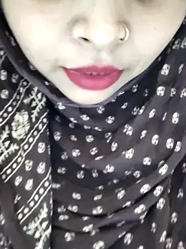 Snapshot of Indian-Nazia chatting on May 2026 07:01:02 PM Indian-Nazia online show from May 2026 07:01:02 PM