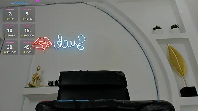 Snapshot of Anthonella_Browm chatting on February 2025 12:06:01 AM Anthonella Browm online show from February 2025 12:06:01 AM