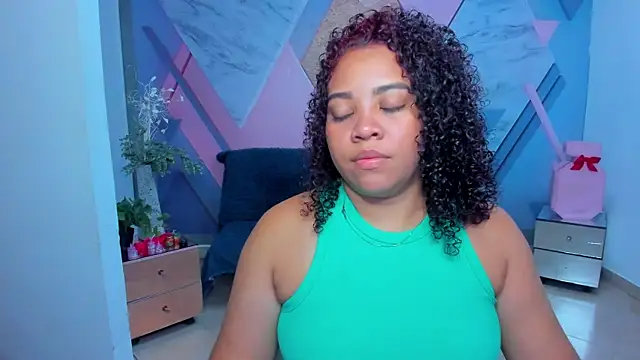 AngelaCoffee online show from January 2025 03:39:02 AM