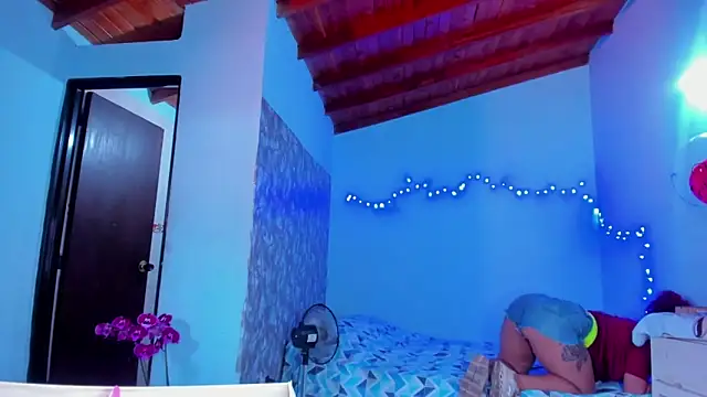 AngelaCoffee online show from February 2026 09:27:02 PM