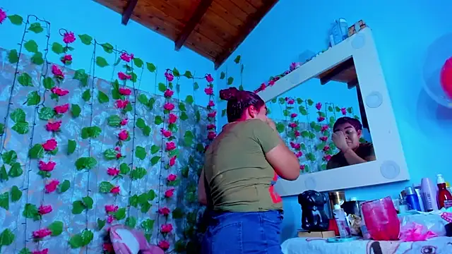 AngelaCoffee online show from April 2026 10:47:01 PM