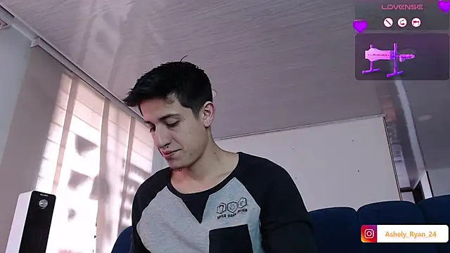 ashely ryan24 online show from November 2025 08:29:01 PM