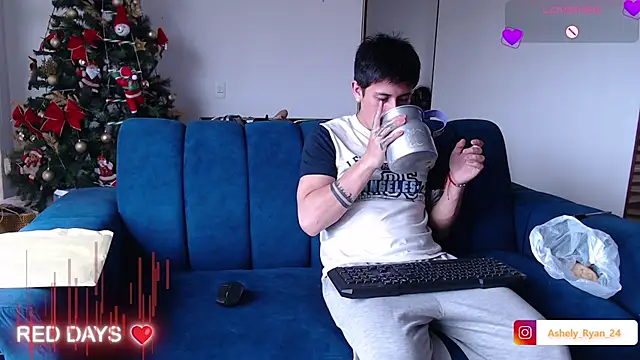 ashely ryan24 online show from November 2025 06:07:02 PM