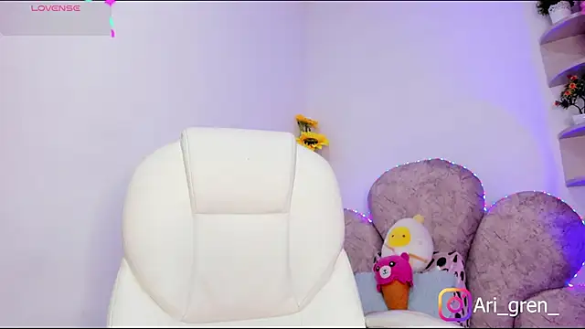 arianna gren online show from January 2025 04:00:02 PM