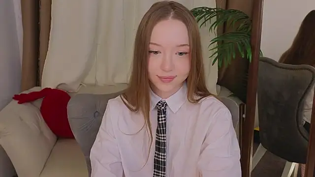 VioletMills online show from February 2025 09:05:02 PM