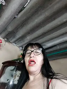 clarita 01 online show from October 2025 11:33:02 AM