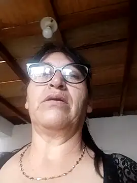 clarita 01 online show from November 2025 04:45:02 PM