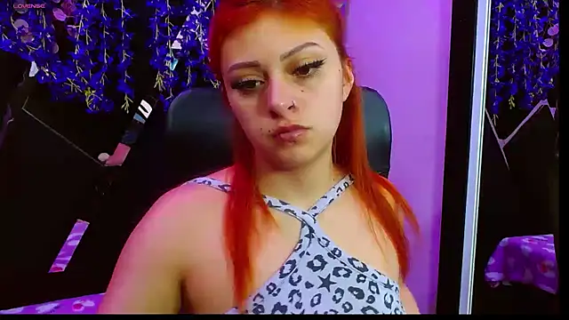 Emmily Walker online show from October 2025 03:03:02 AM