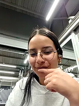  vaness online show from July 2026 05:47:01 AM