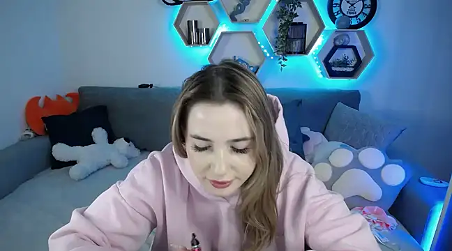 Snapshot of SabrinViolet chatting on February 2025 12:06:02 PM SabrinViolet online show from February 2025 12:06:02 PM