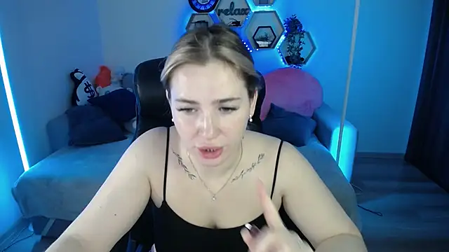 SabrinViolet online show from November 2025 09:19:01 AM