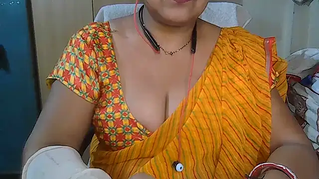 Snapshot of Cute_Ruhi99 chatting on April 2026 07:20:01 AM Cute Ruhi99 online show from April 2026 07:20:01 AM
