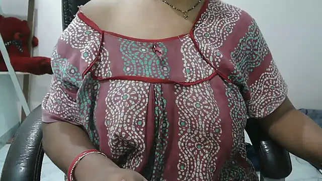 Snapshot of Cute_Ruhi99 chatting on July 2026 04:21:02 AM Cute Ruhi99 online show from July 2026 04:21:02 AM