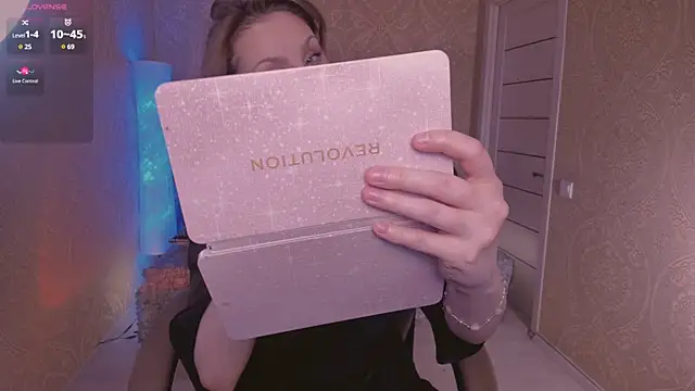 Eesmaaarrr online show from January 2025 11:12:01 PM