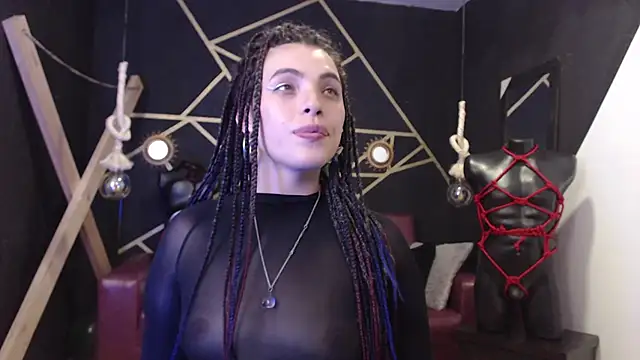 Snapshot of elizatexx chatting on December 2024 10:34:02 PM elizatexx online show from December 2024 10:34:02 PM