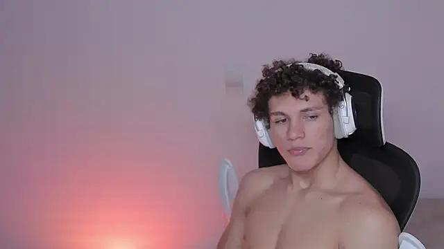 laurent nova online show from October 2025 08:39:01 AM