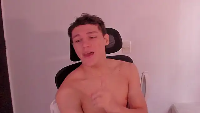 laurent nova online show from March 2026 07:28:02 PM