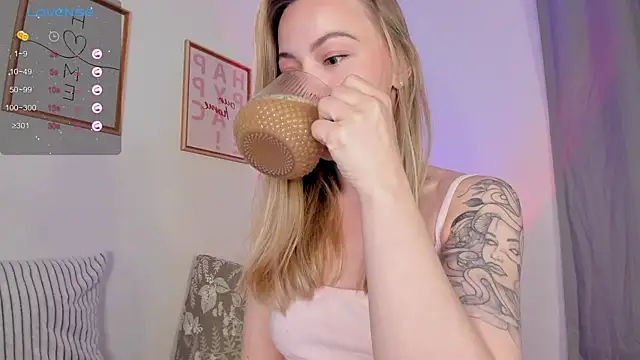 damn cutie online show from October 2025 04:53:02 PM