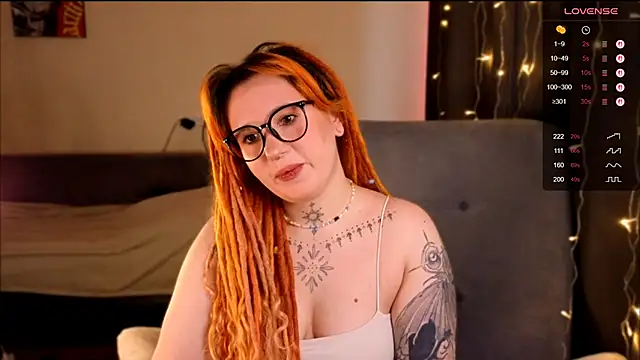 The Full Red Moon online show from November 2025 09:34:02 AM