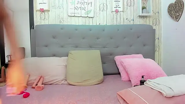 Antonella Montanari online show from March 2025 11:31:01 PM