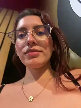 Snapshot of VioletPearson chatting on March 2025 12:11:01 AM VioletPearson online show from March 2025 12:11:01 AM