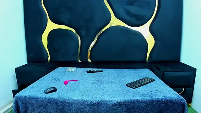 Snapshot of Ivanna18_x chatting on February 2025 04:25:01 AM Ivanna18 x online show from February 2025 04:25:01 AM