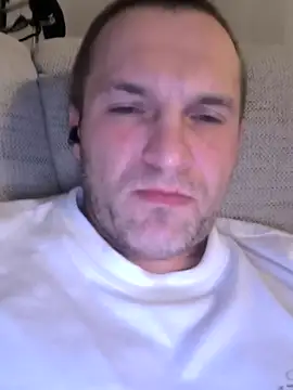 AttractiveSilk5 online show from December 2025 10:50:01 PM