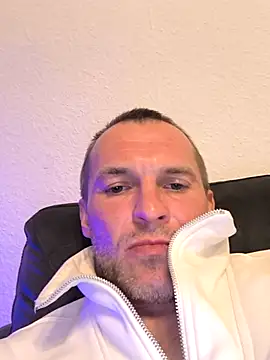 AttractiveSilk5 online show from March 2026 05:58:02 PM