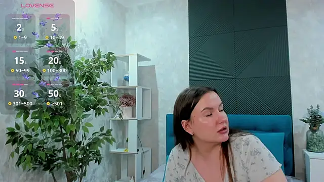 FeralPeach online show from February 2025 09:37:01 AM