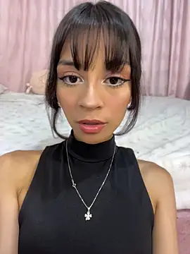 Soy Ania Sweet online show from May 2026 03:02:02 AM